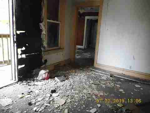 8558 Orangelawn (17)_m.jpg